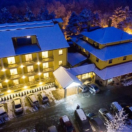 Hotel Borkovac Ruma Exterior foto