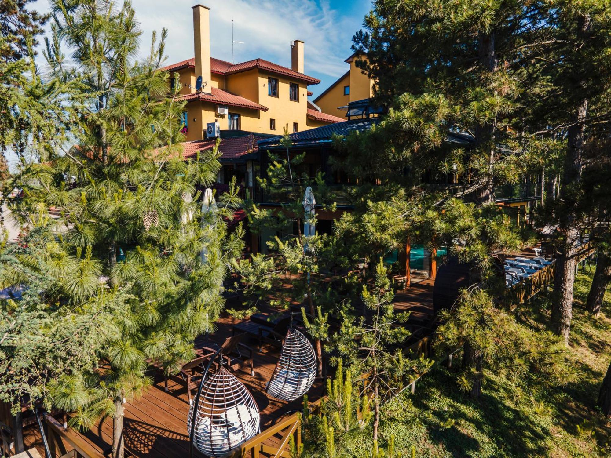 Hotel Borkovac Ruma Exterior foto