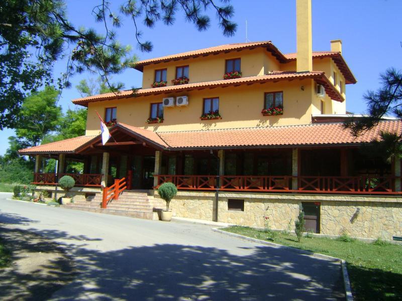 Hotel Borkovac Ruma Exterior foto